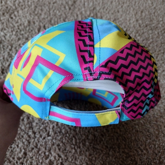 Retro Geometric Pattern Baseball Cap NWOT - Picture 6 of 10